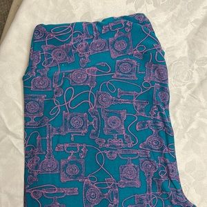 LulaRoe tall and curvy leggings